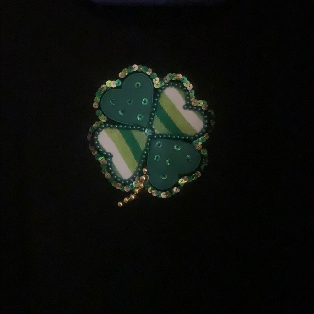 QF French Terry black Shamrock T bead & sequin 1X